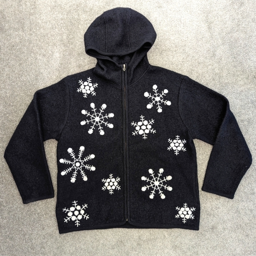 LISA international black wool zipped sweater white snowflake embroidery size XL
